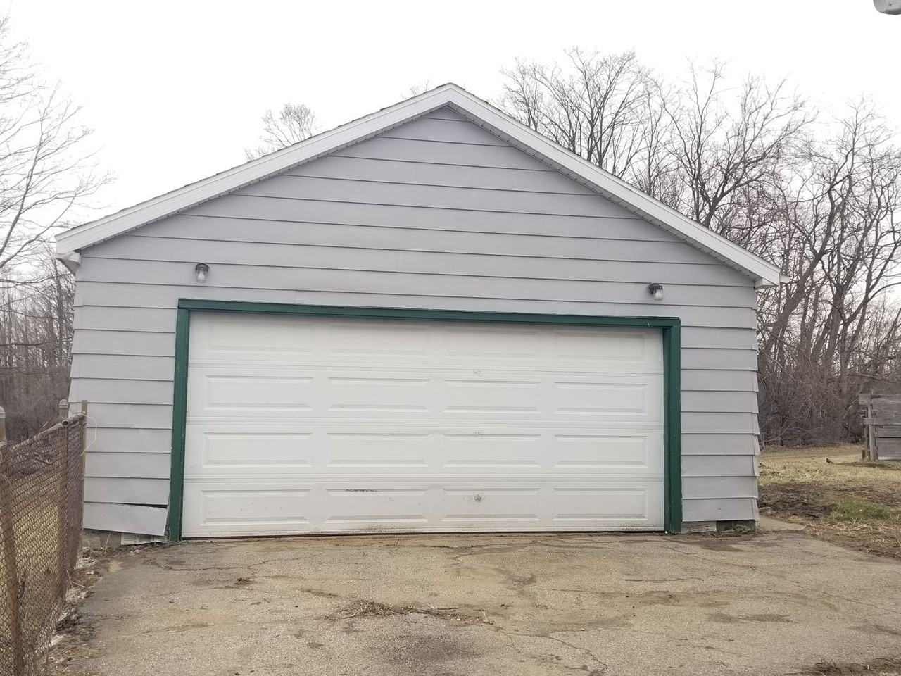 2028 E South St - Photo 2 of 15