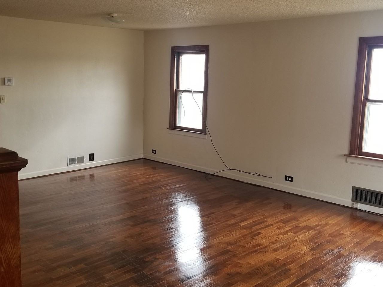 2028 E South St - Photo 3 of 15