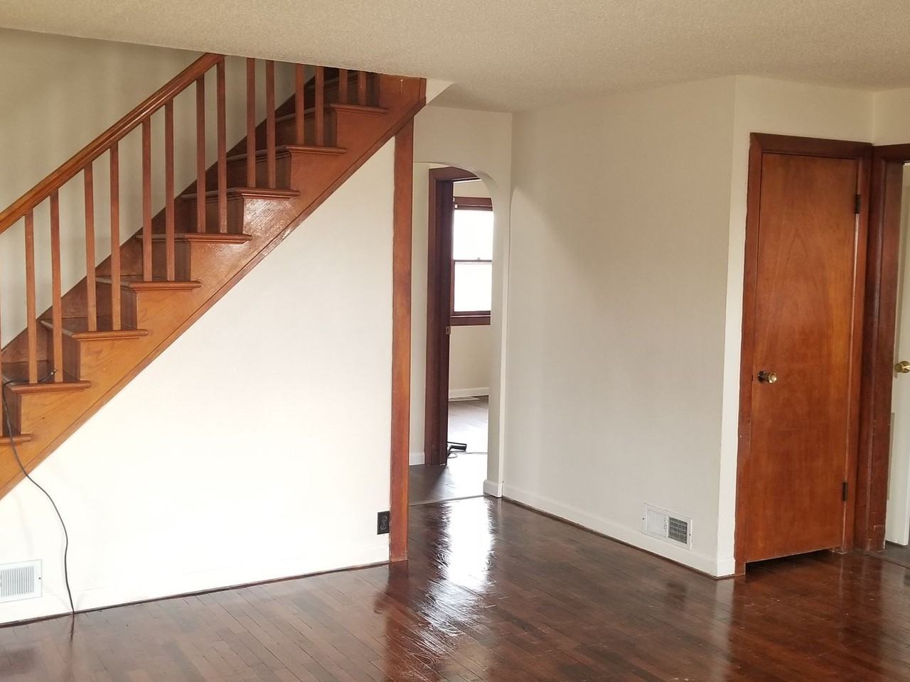 2028 E South St - Photo 5 of 15