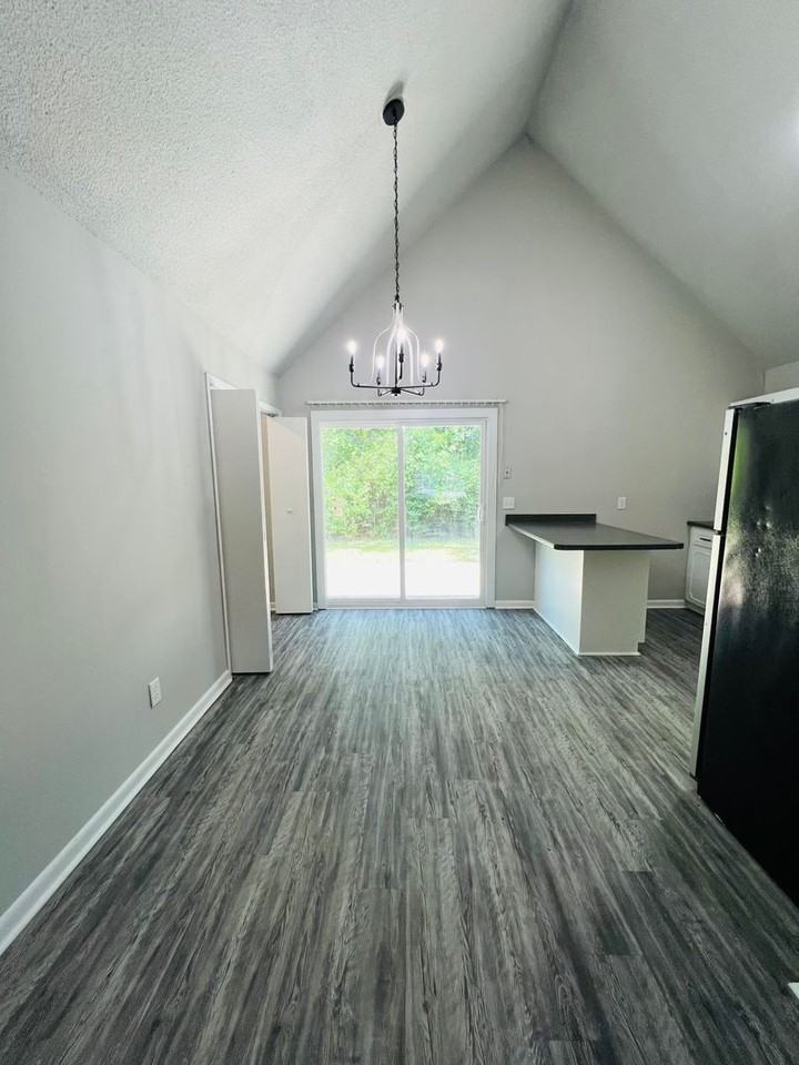 908 Spanish Oak Dr - Photo 3 of 14