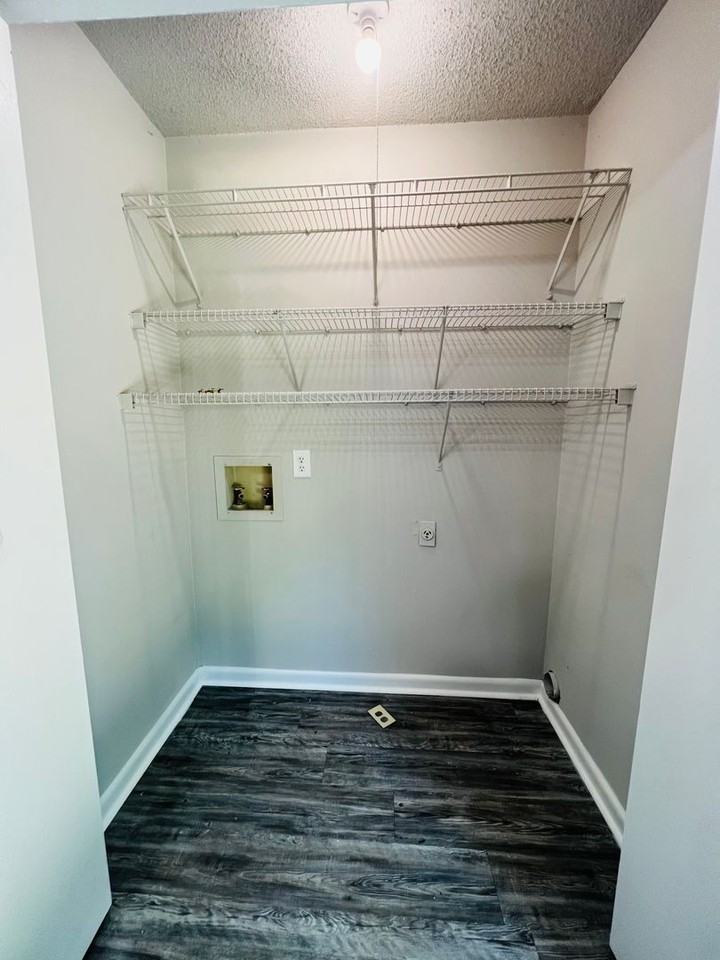 908 Spanish Oak Dr - Photo 4 of 14