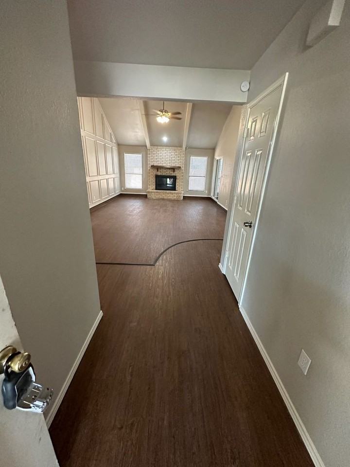 6501 Eldorado Dr - Photo 5 of 11