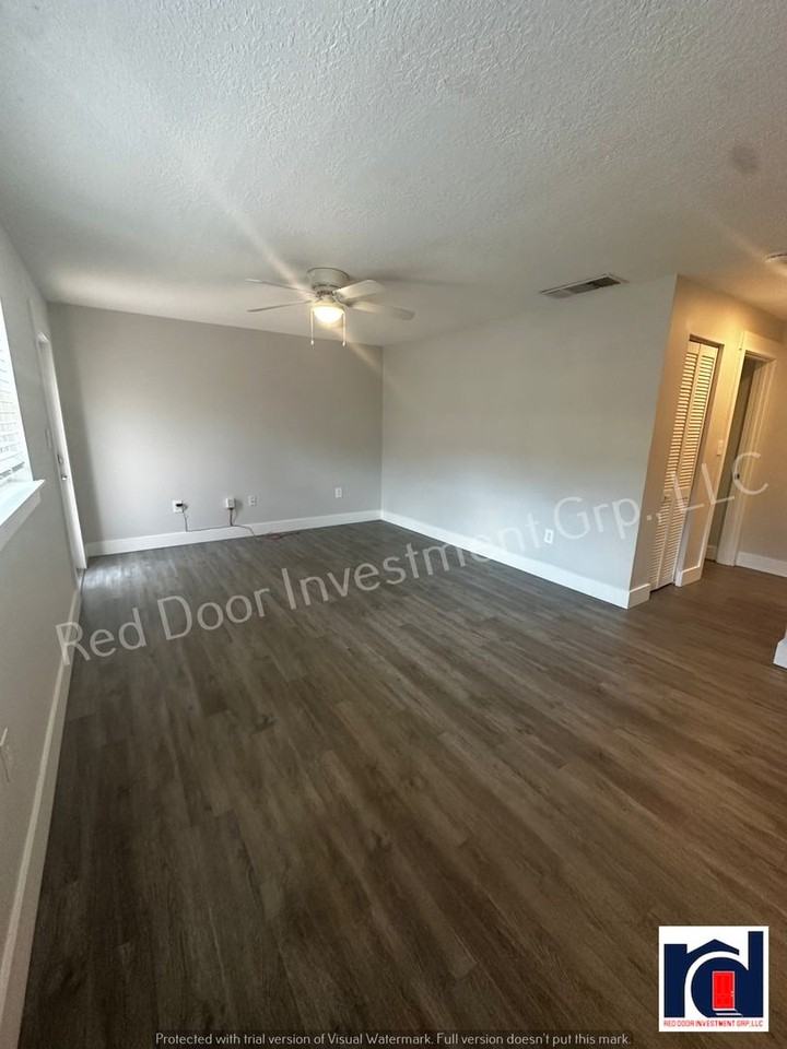 1613 Illinois St #1 - Photo 7 of 17