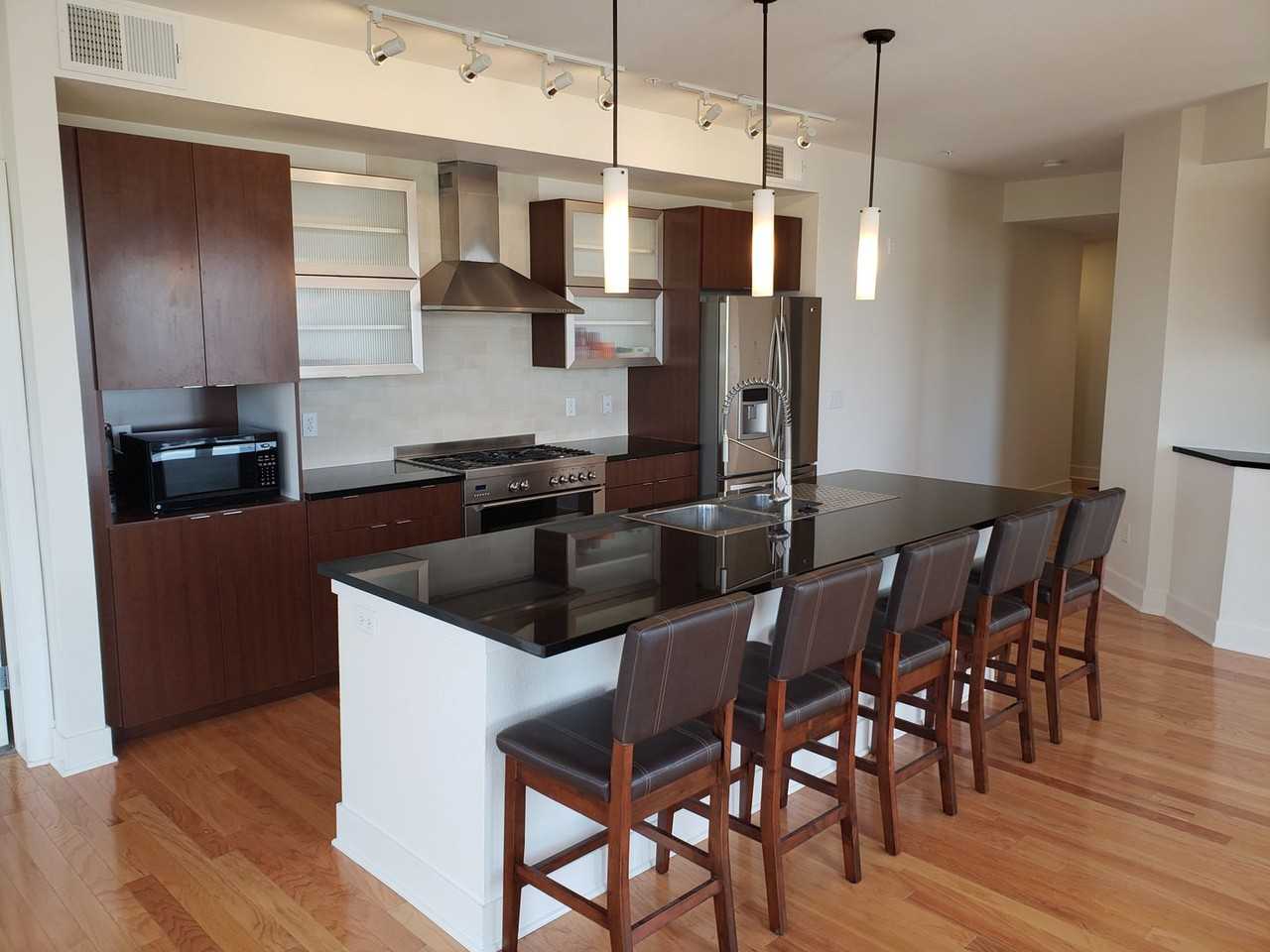 2240 N Clay St #401 - Photo 4 of 11