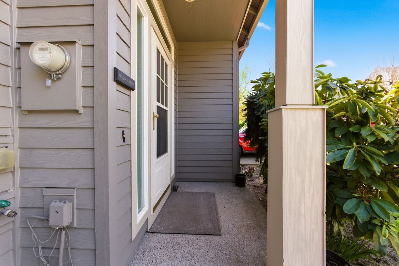 2322 Nw 168th Pl - Photo 6 of 38