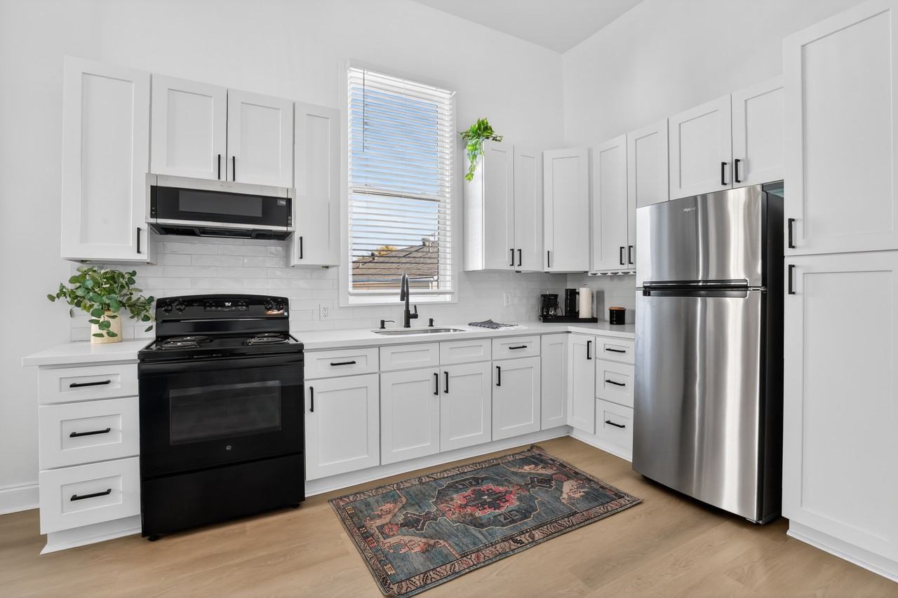 3324 S Saratoga St #201 - Photo 2 of 16