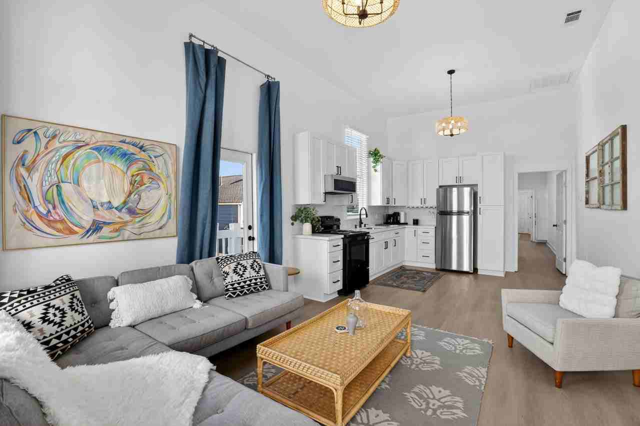 3324 S Saratoga St #201 - Photo 6 of 16