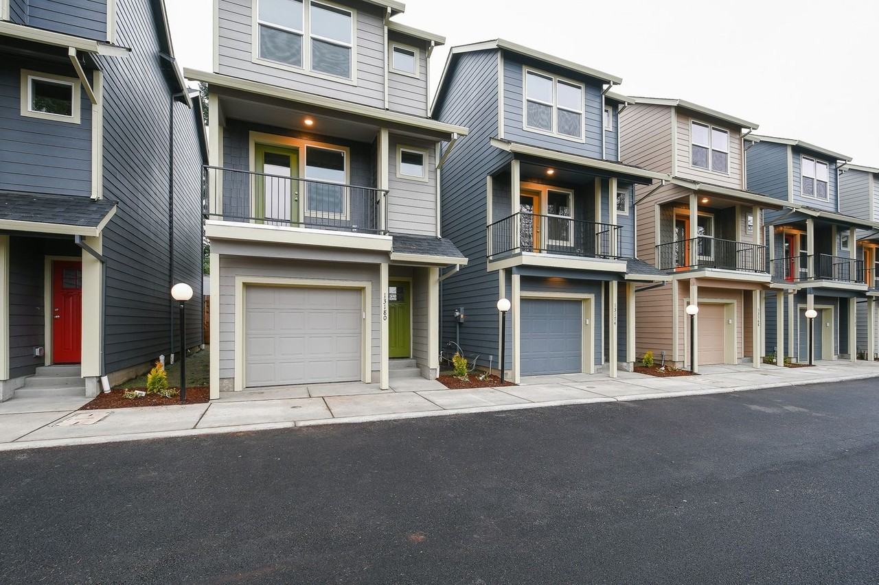 13208 Ne Glisan St - Photo 2 of 9