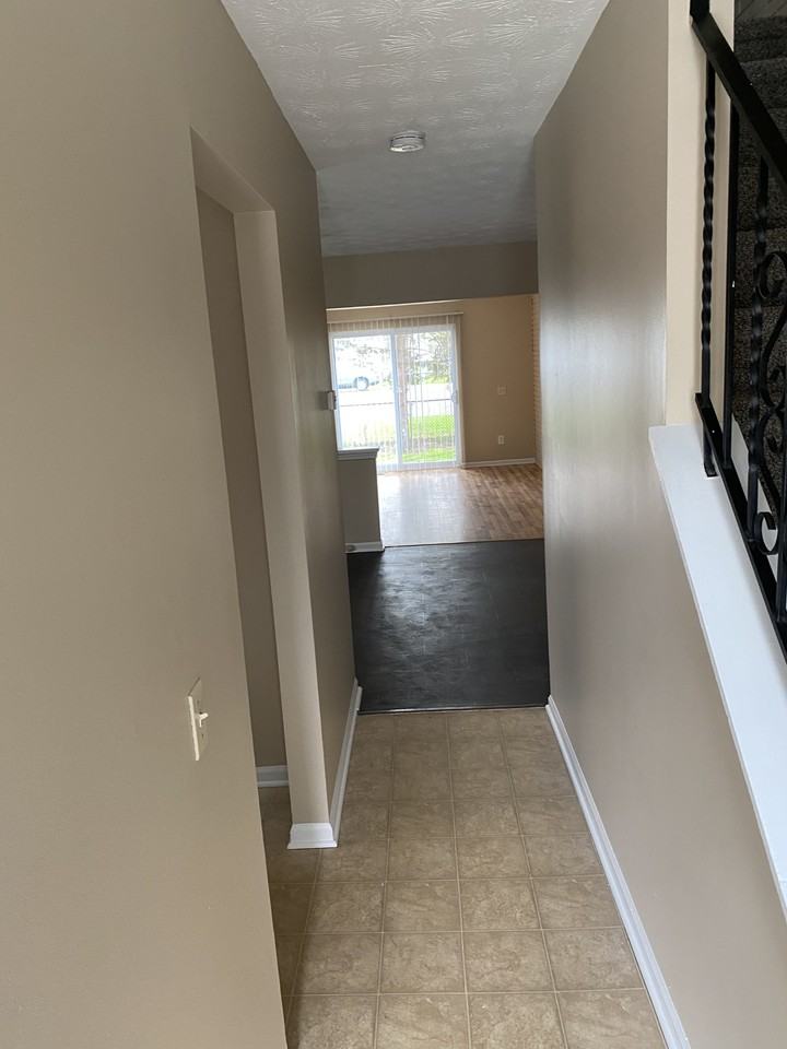 216 Magnolia Ave #218-1-2 - Photo 4 of 14