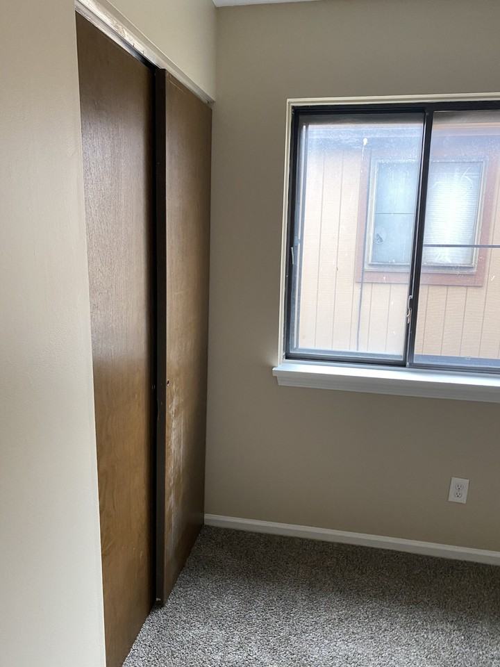 216 Magnolia Ave #218-1-2 - Photo 5 of 14