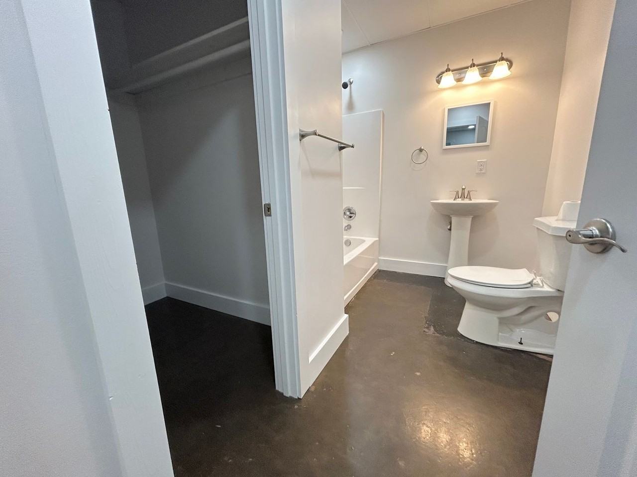 3089 Pandapas Pond Rd - Photo 5 of 33