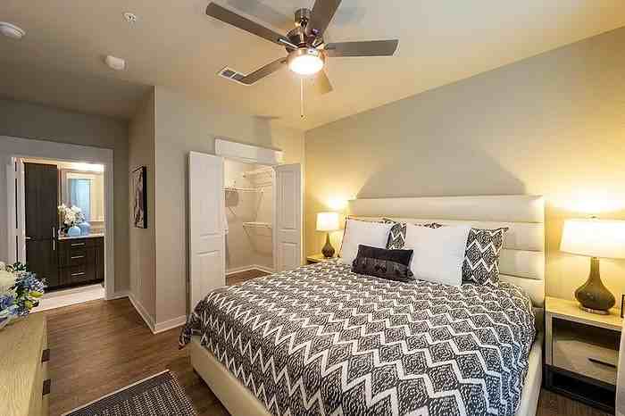 Woodsons Reserve Pkwy #IOS2 - Photo 7 of 11