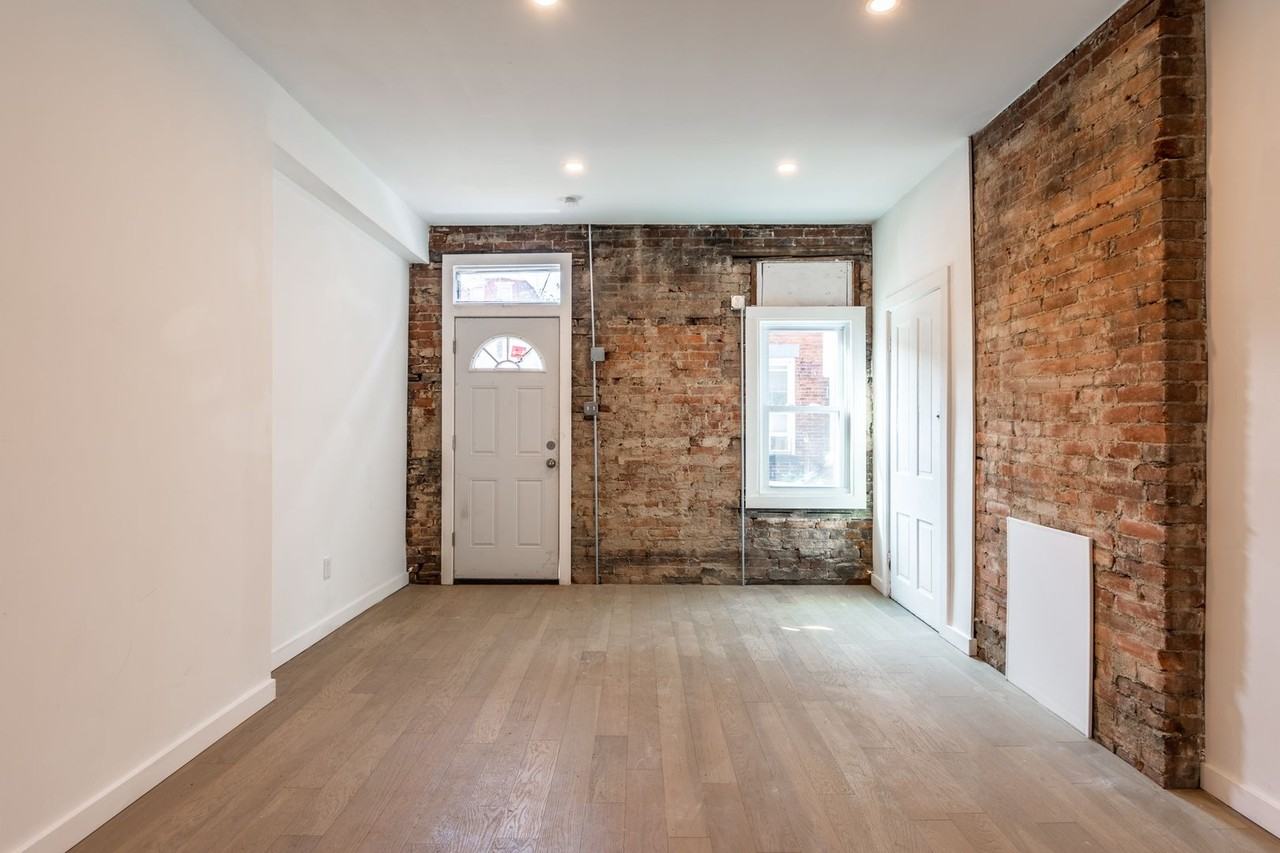 2205 Carey Way - Photo 6 of 17