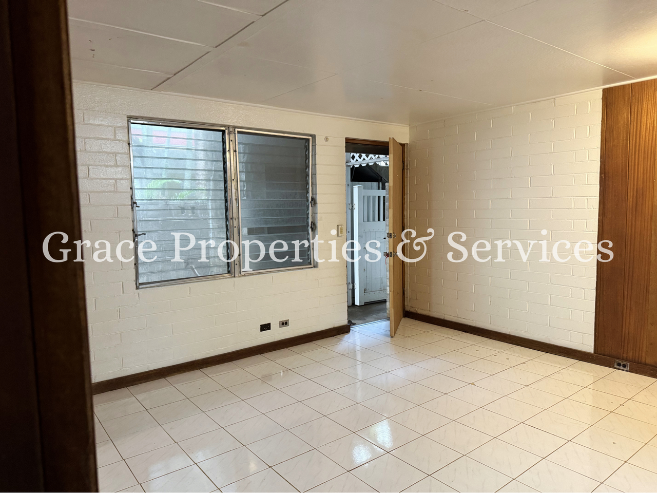 2212 Aloha Dr #C - Photo 3 of 21