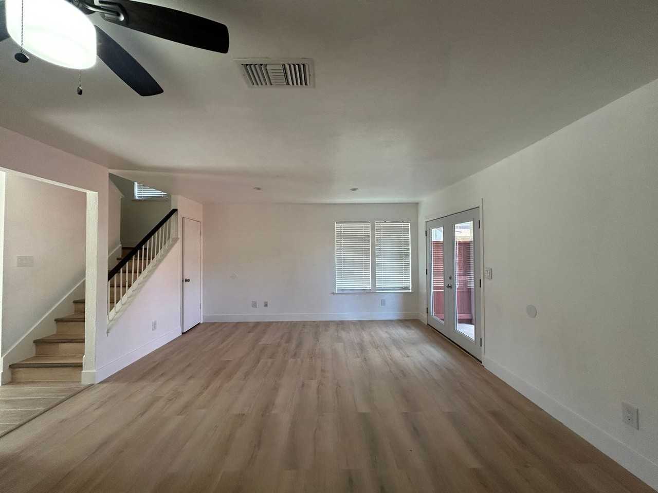 1970 Grande Cir #19 - Photo 5 of 17