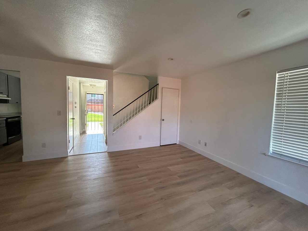 1970 Grande Cir #19 - Photo 6 of 17