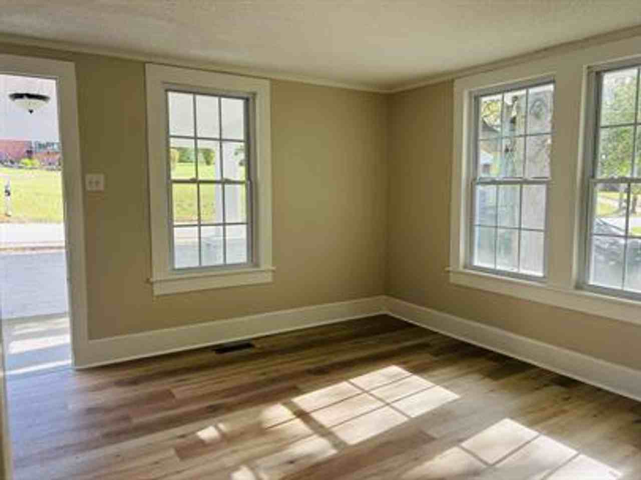 110 Worley Rd - Photo 2 of 16