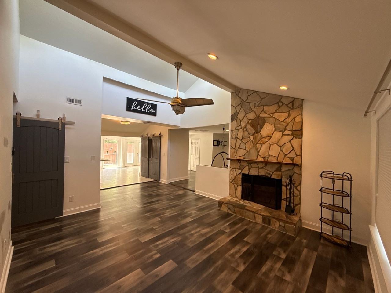 6814 Pence Rd - Photo 3 of 31