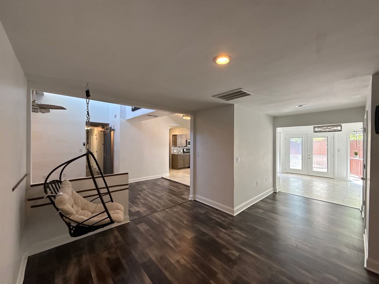 6814 Pence Rd - Photo 6 of 31