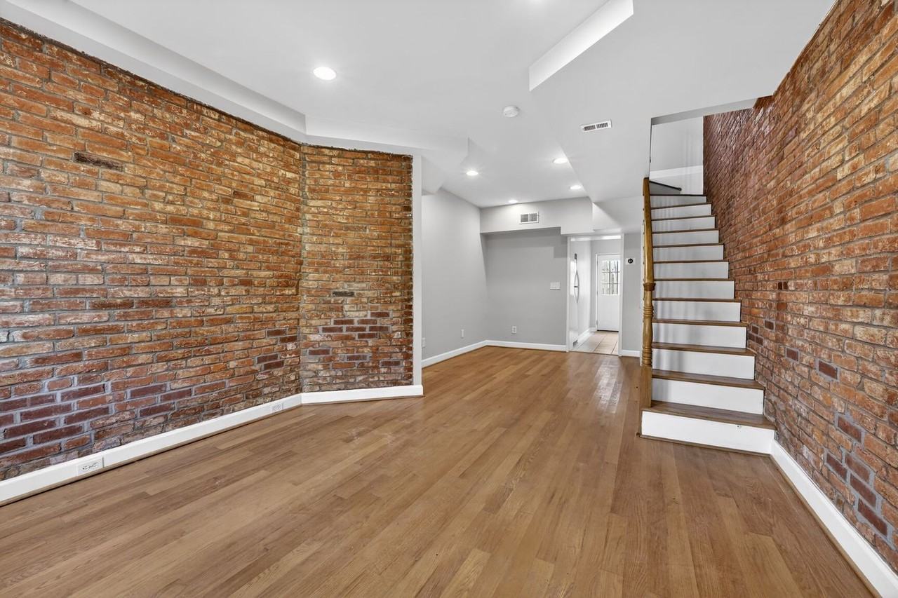 1028 4th St Ne - Photo 2 of 14