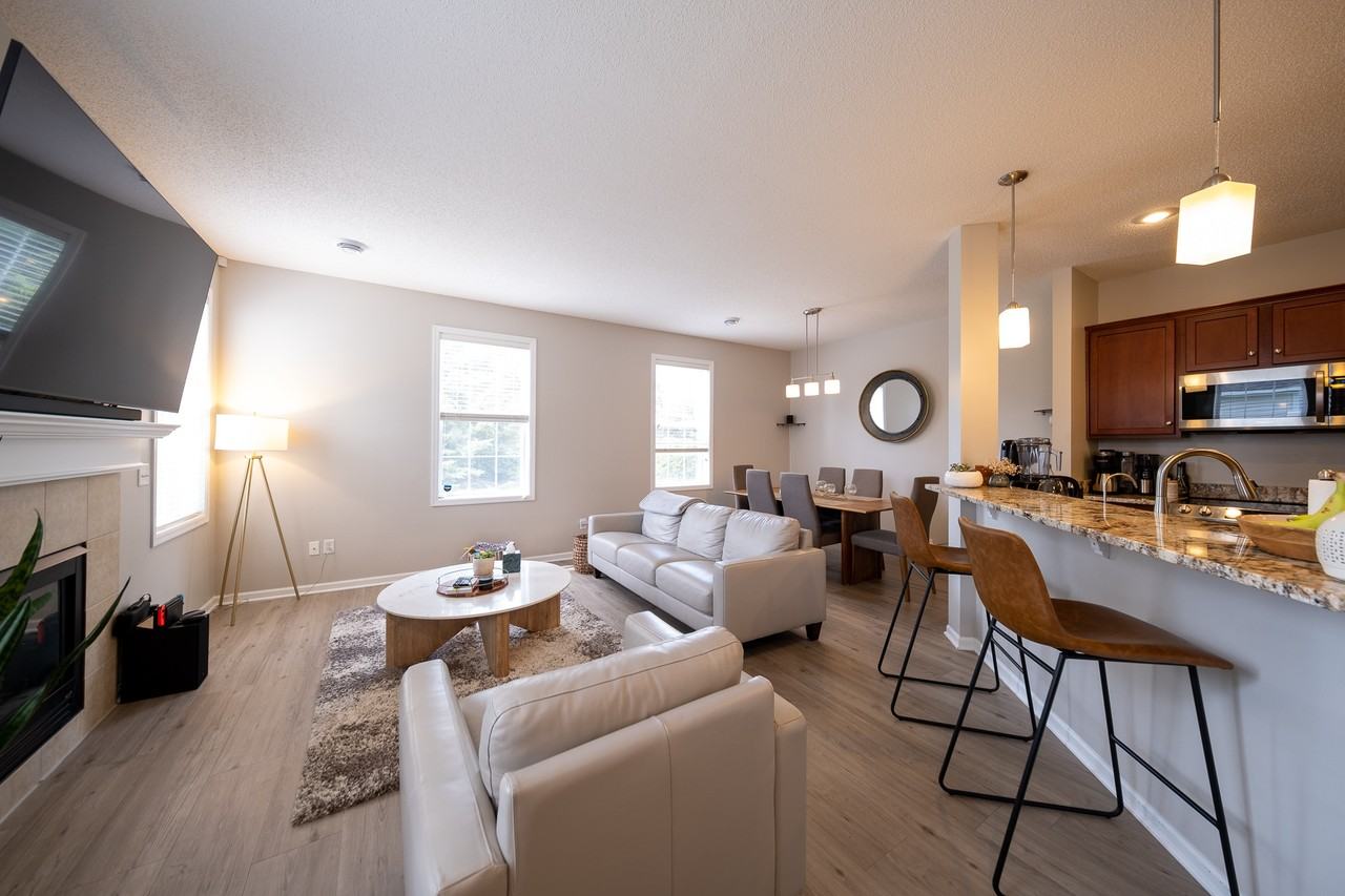 3776 Hazel Trl #A - Photo 2 of 28