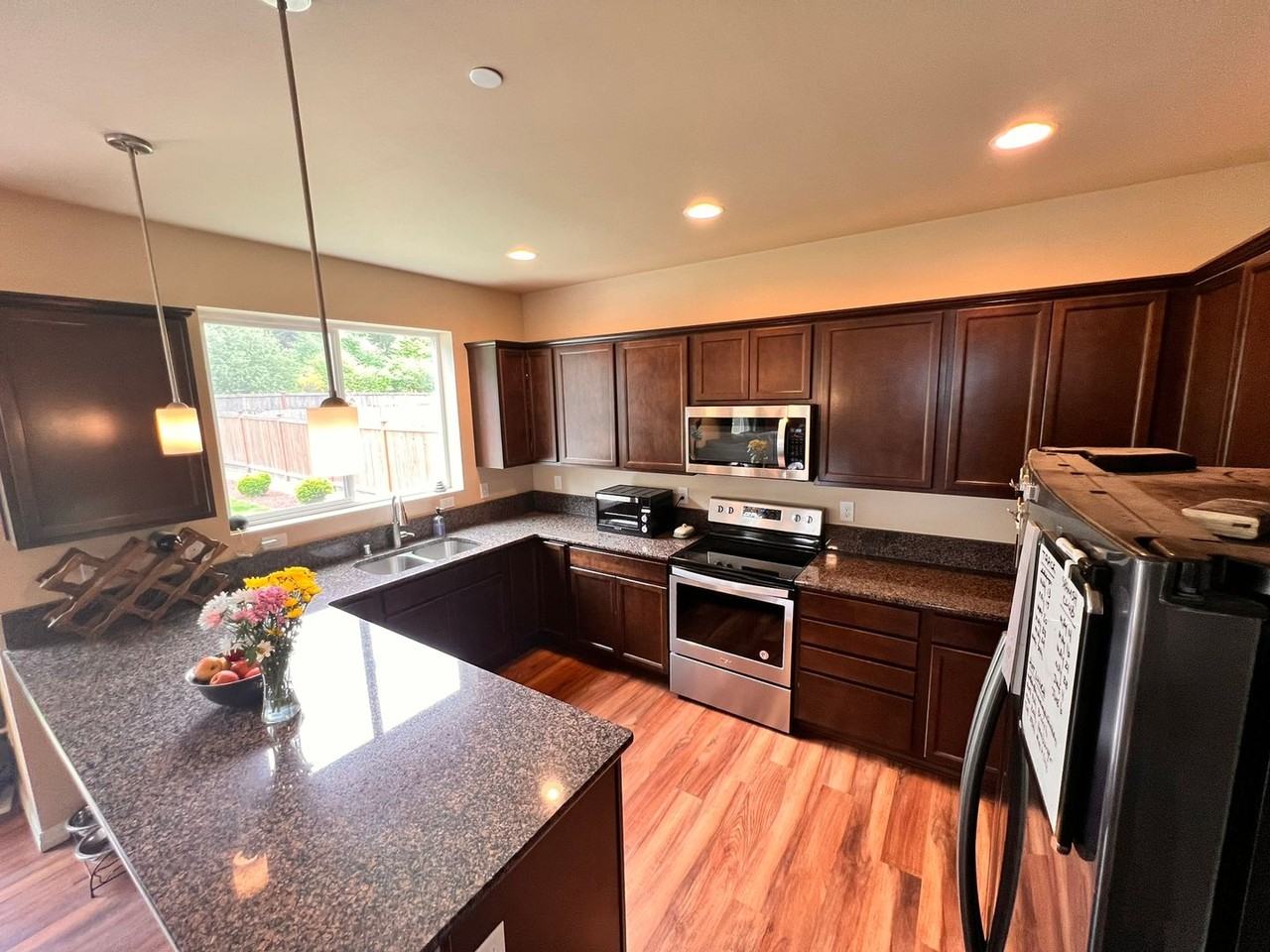 7625 Brianna Ct Se - Photo 6 of 36