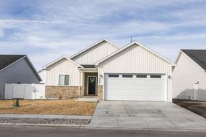 featured image of 532 S Austin Ave