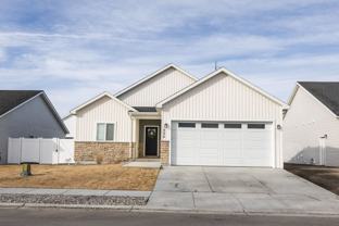 B532AG - Photo 1 of 1