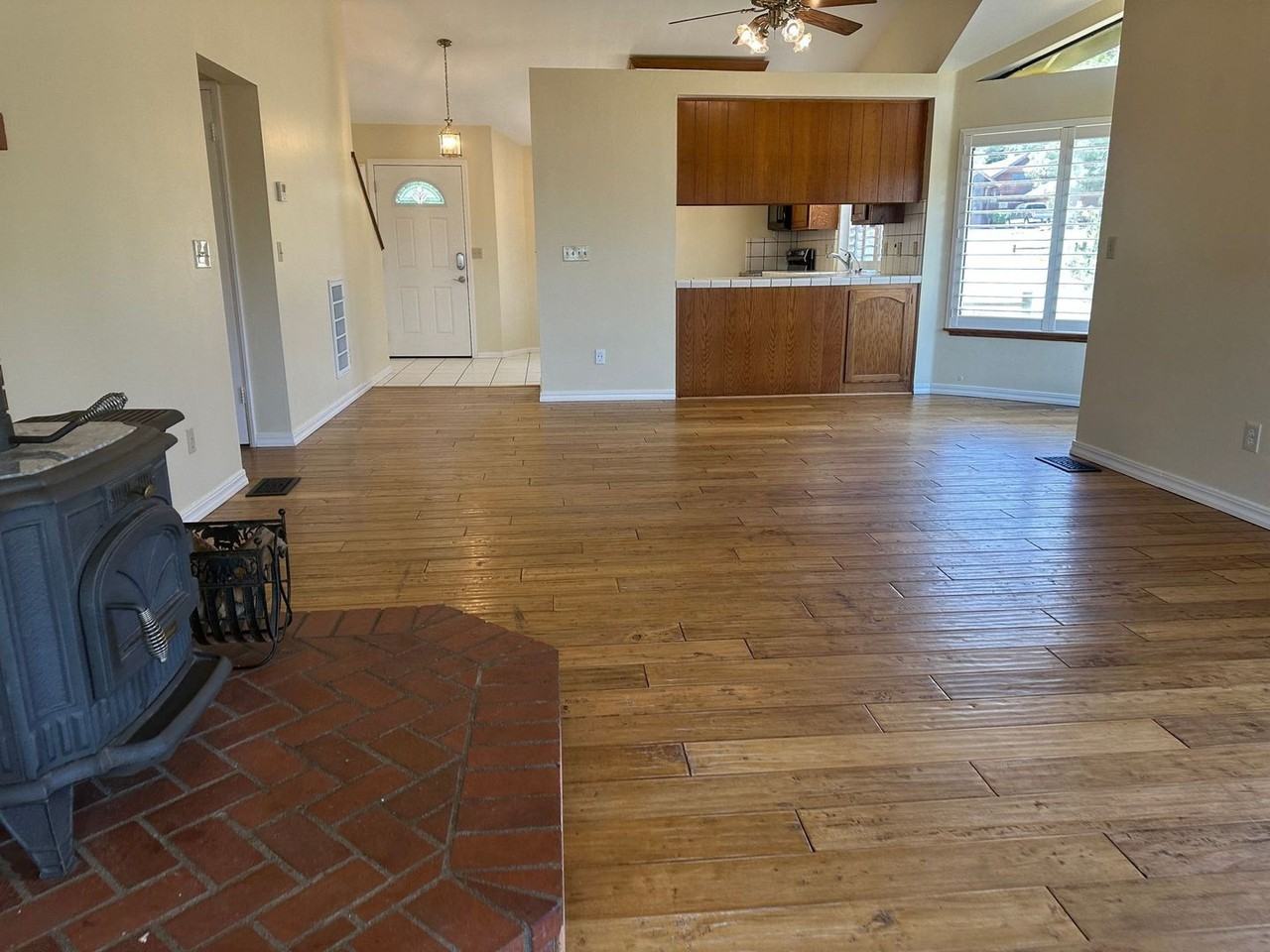 29641 Butterfield Way - Photo 5 of 19