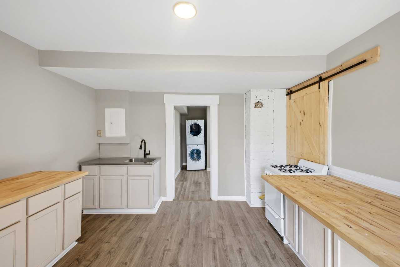 180 Hayden Ave - Photo 6 of 21