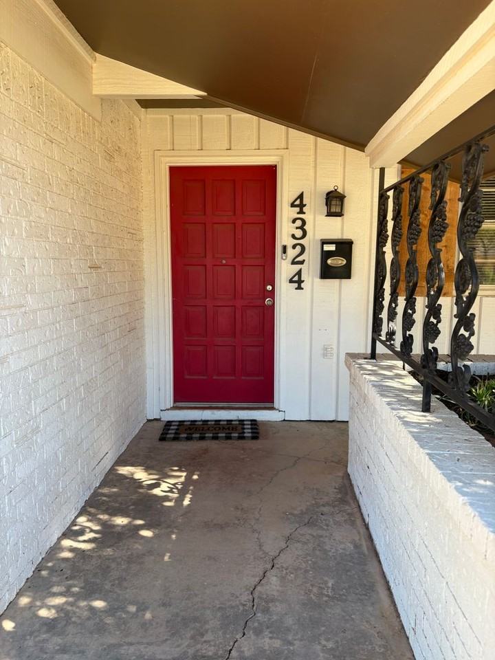 4324 56th St - Photo 2 of 27