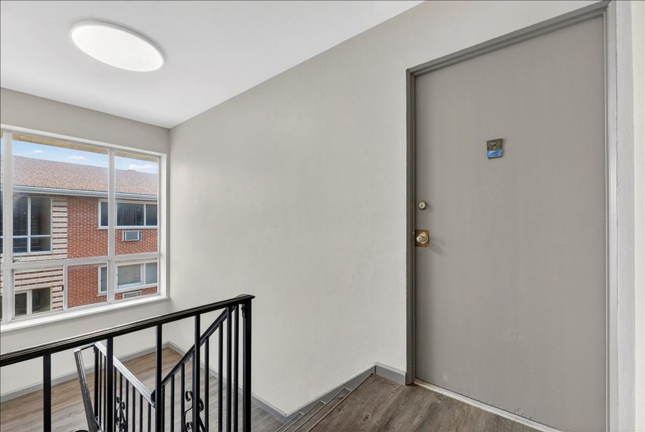 3536 Morganford Rd - Photo 3 of 18