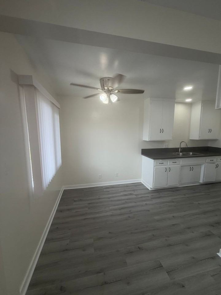 7908-7914 Duchess Dr - Photo 4 of 7