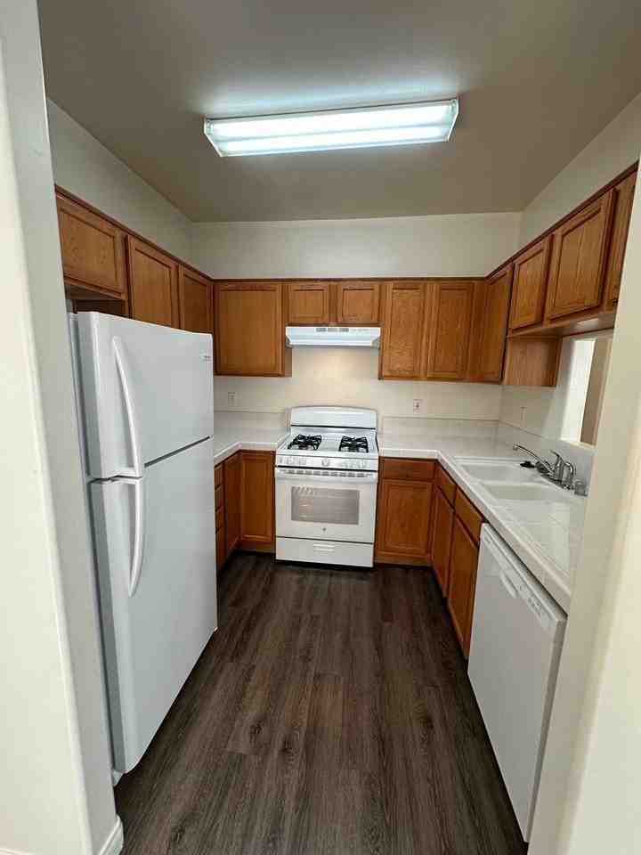 3663 Pine Meadow Drive Bakersfield, CA 93308 - Photo 3 of 8