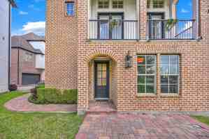 featured image of 9644 Knight Rd