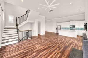 featured image of 9644 Knight Rd