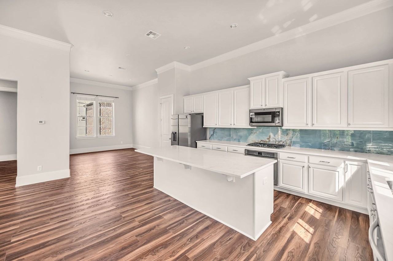 9644 Knight Rd - Photo 5 of 29