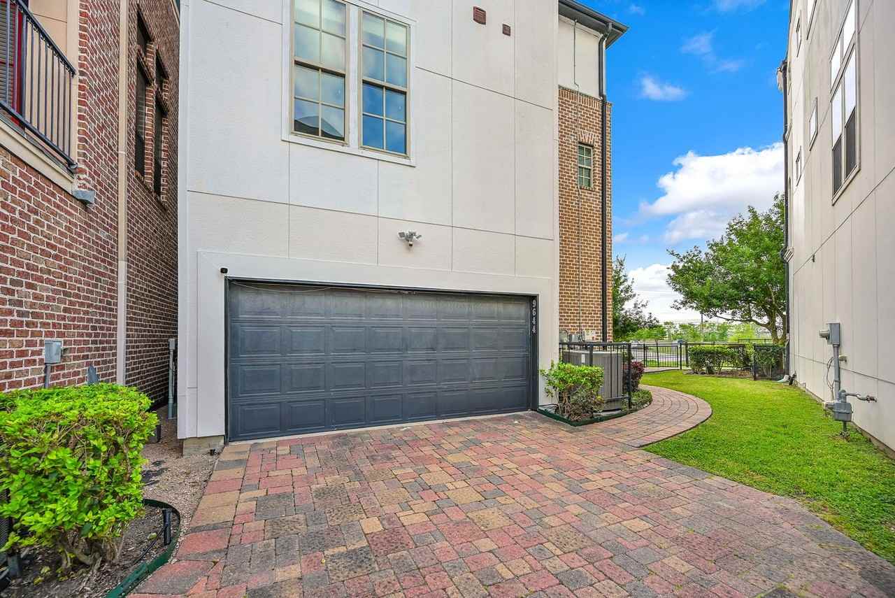 9644 Knight Rd - Photo 6 of 30
