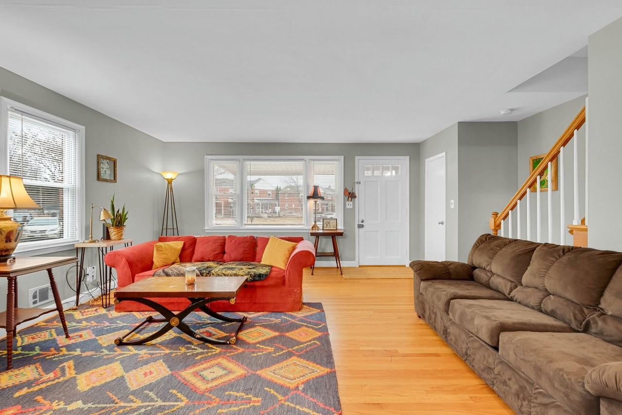 1040 Winsford Rd - Photo 6 of 28