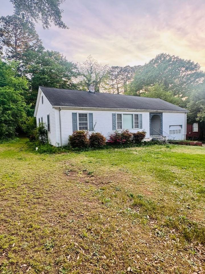 2603 Lane Ave - Photo 2 of 25