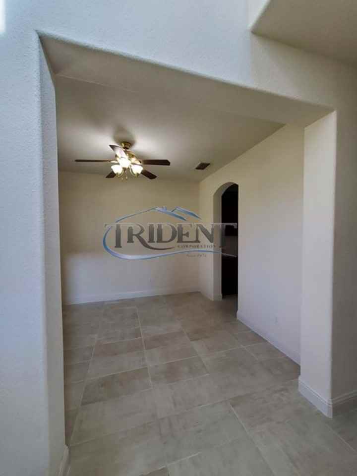 1728 Cattail Dr - Photo 5 of 25