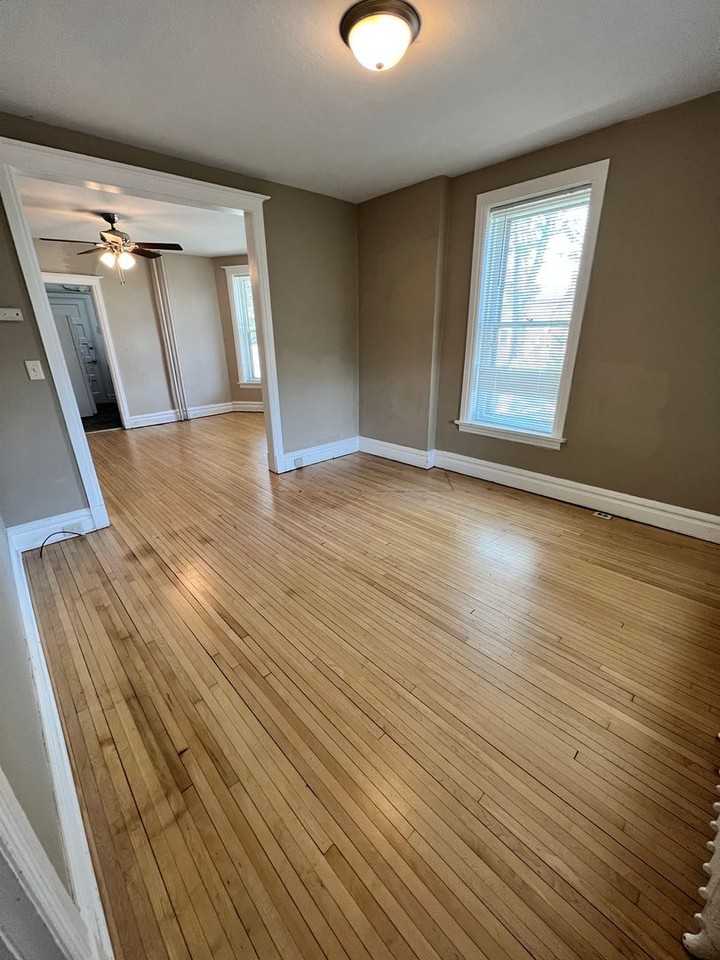 4329/4331 E Superior St - Photo 5 of 22