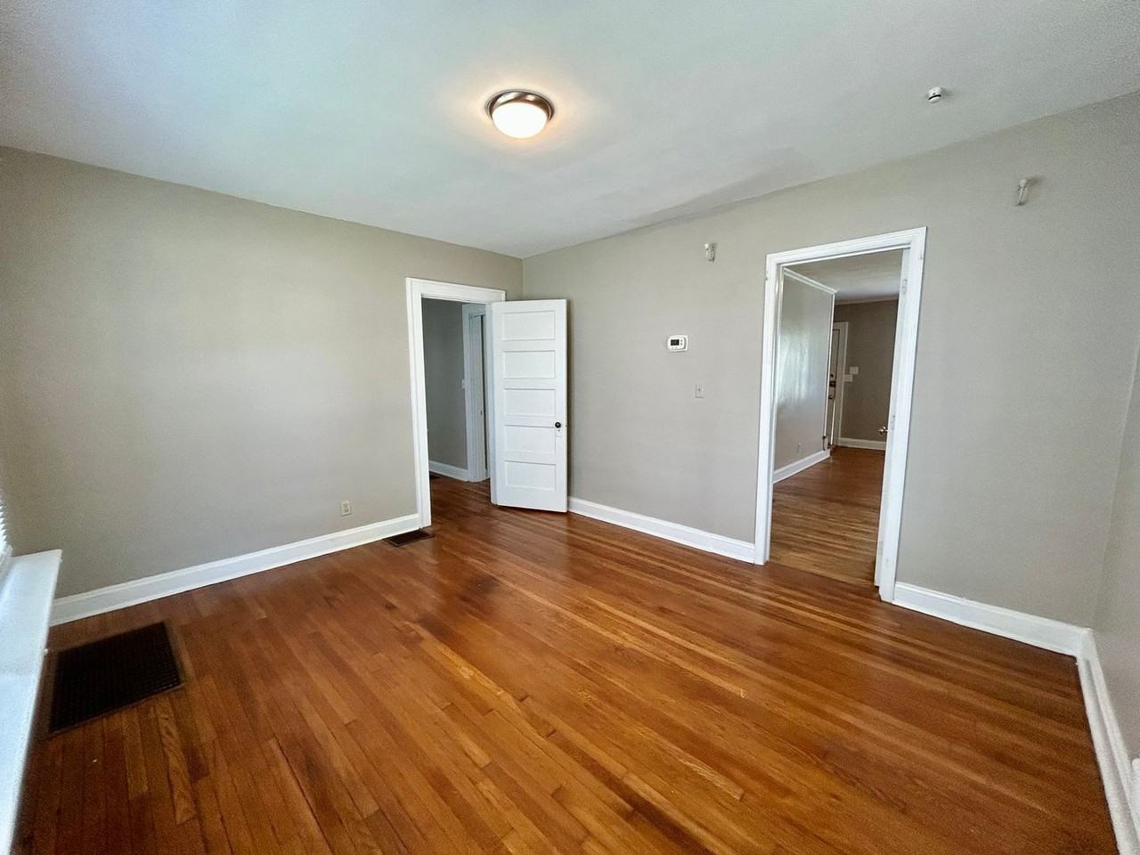 321 S 3rd St - Photo 5 of 21