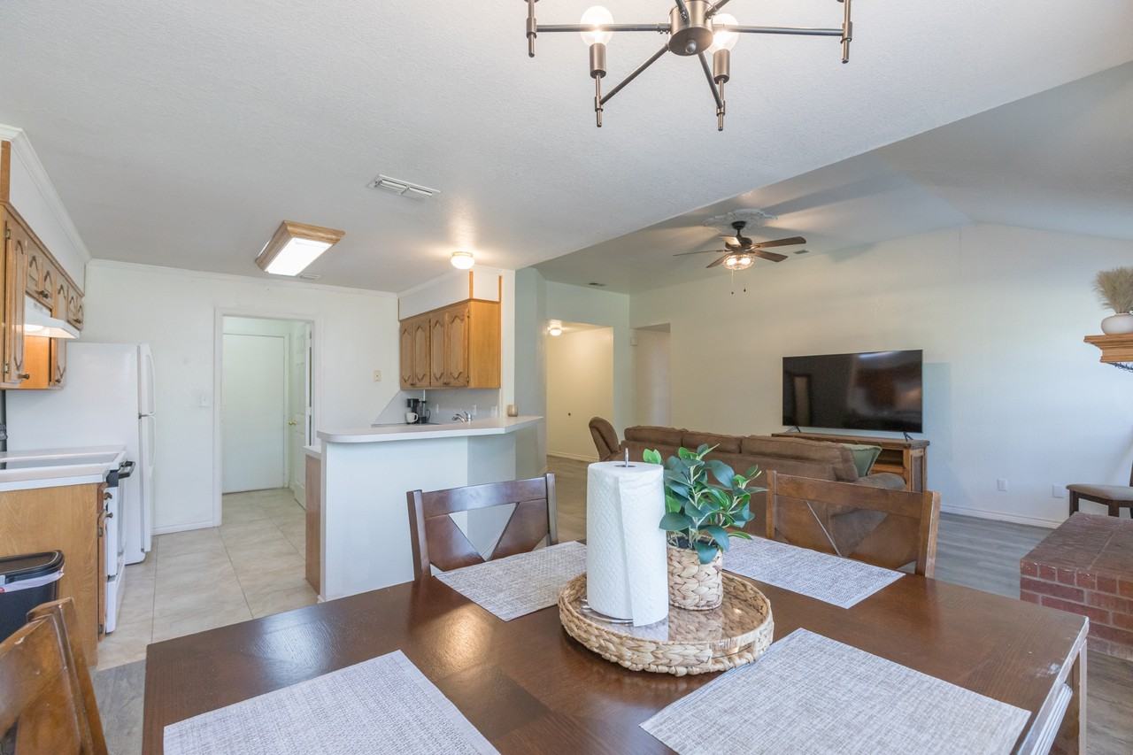 2634 Bishop Rd - Photo 5 of 19