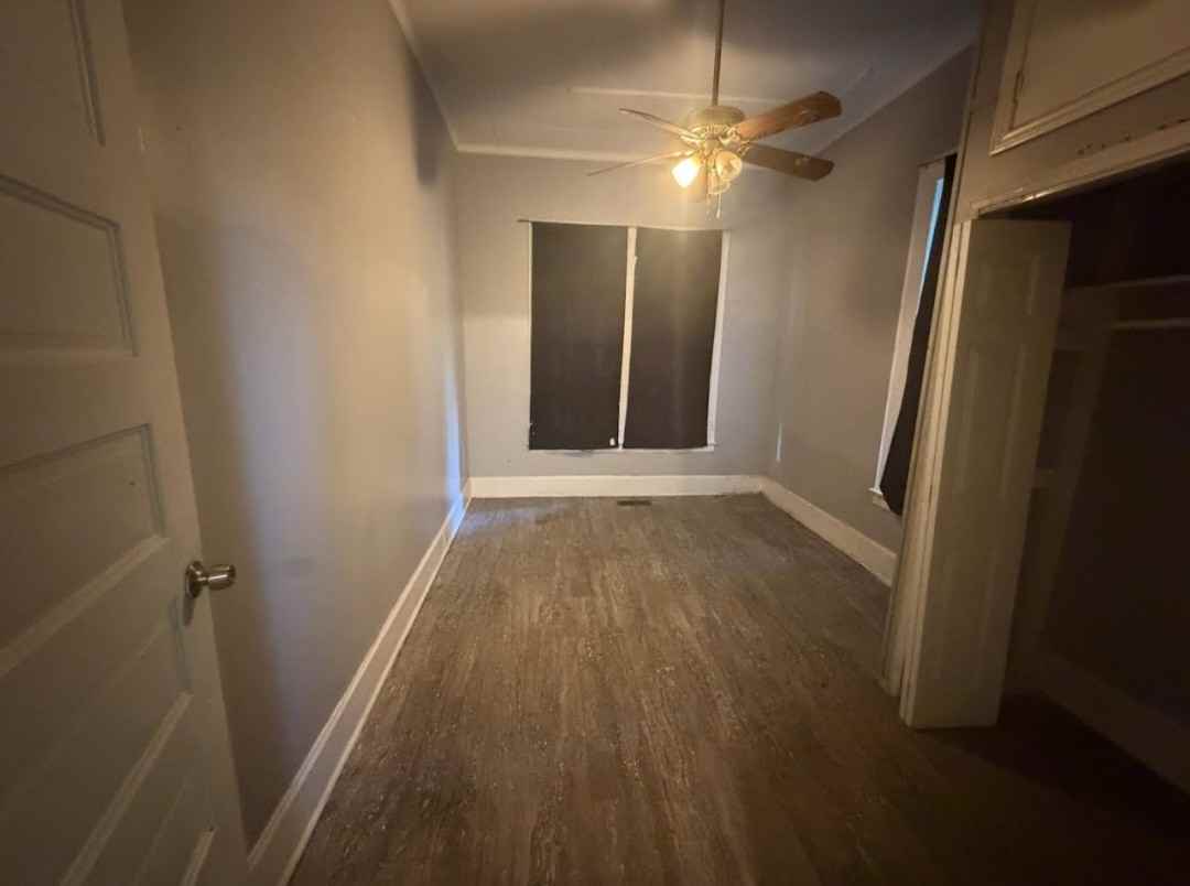 832 Richmond St - Photo 3 of 11