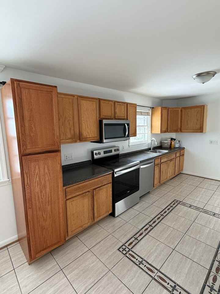 3305 Dunnington Rd - Photo 4 of 31