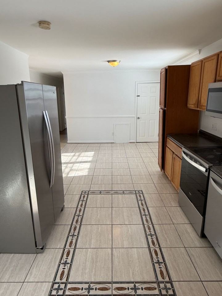 3305 Dunnington Rd - Photo 5 of 31