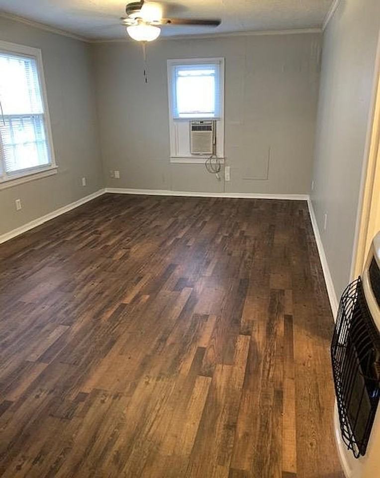 60 Jefferson St - Photo 2 of 7