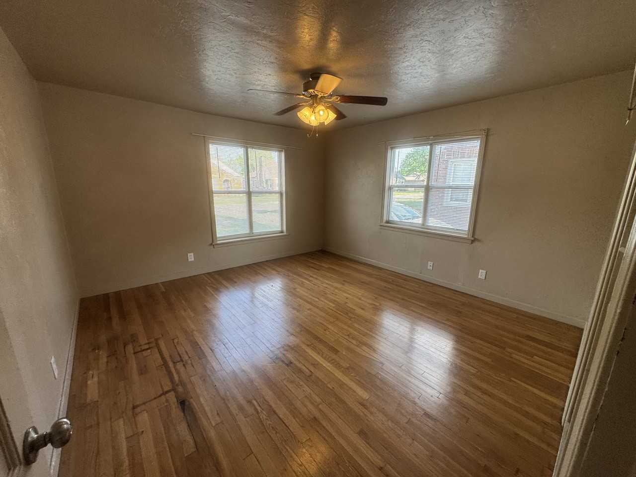 1012 S Ellison Ave - Photo 5 of 20