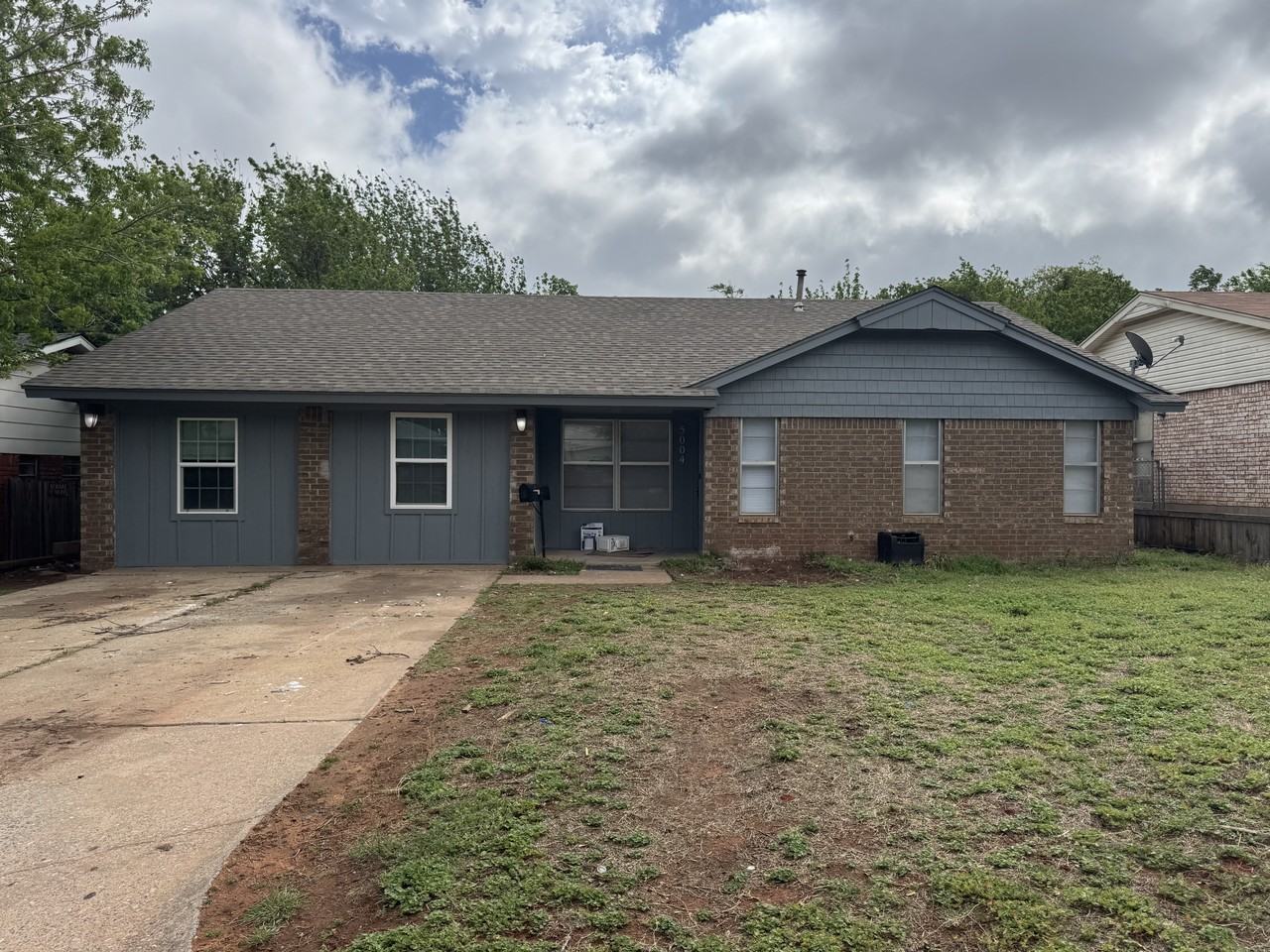 5004 Brookdale St - Photo 2 of 16